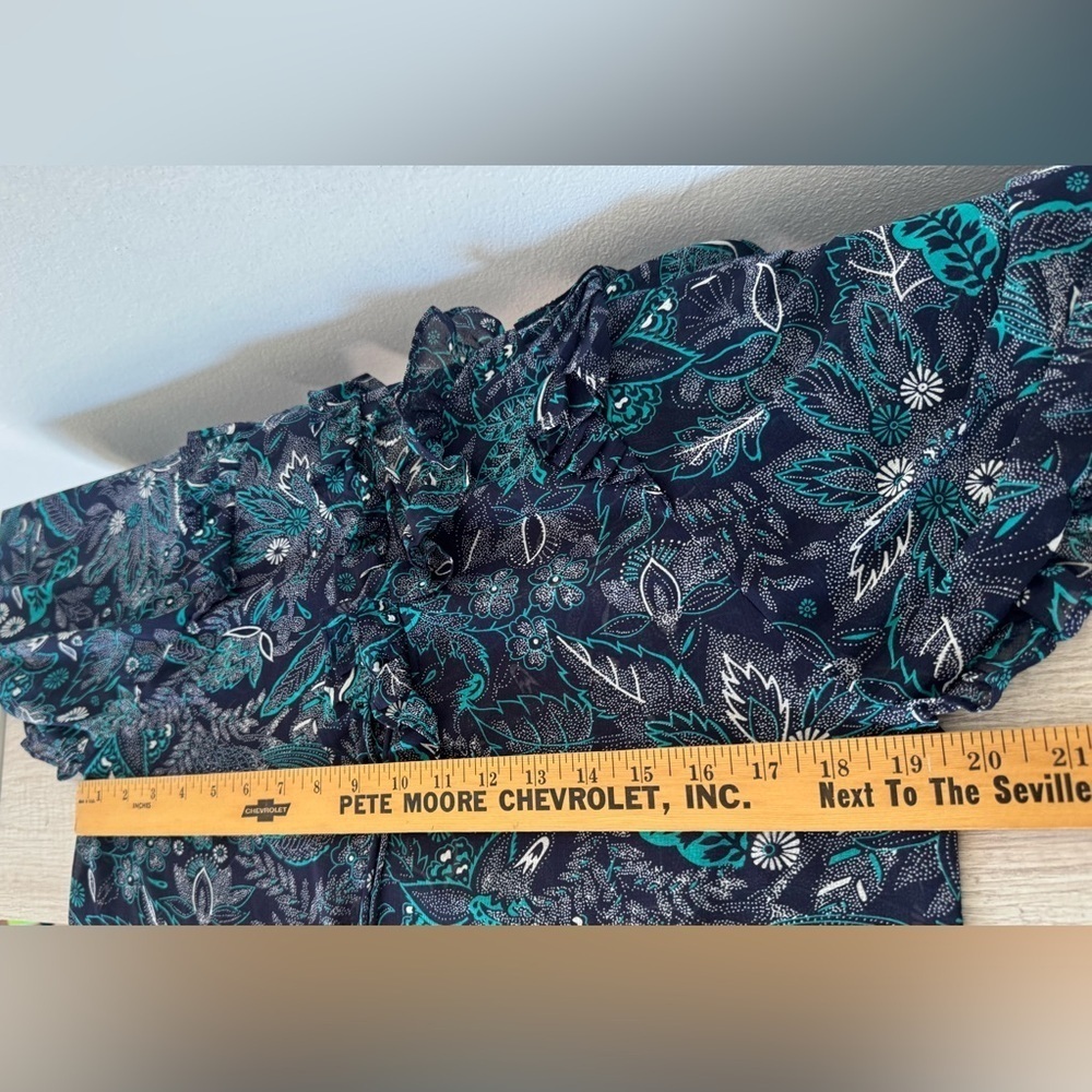 Anthropologie Haida Boho Peasant Blue Floral
Semi Sheer Blouse NWT Small - Picture 8 of 11